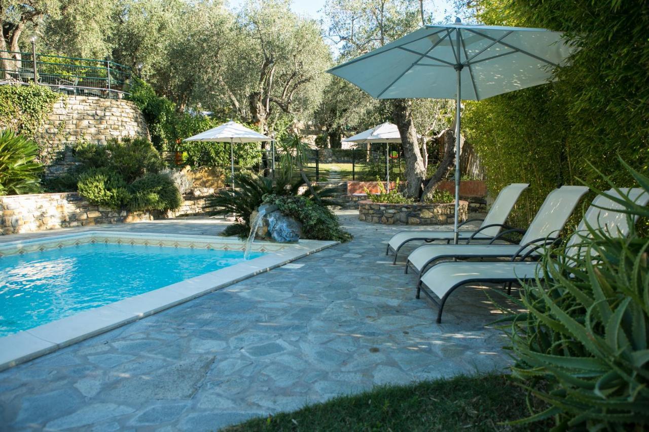 Le Raganelle Hotel Oneglia Exterior photo