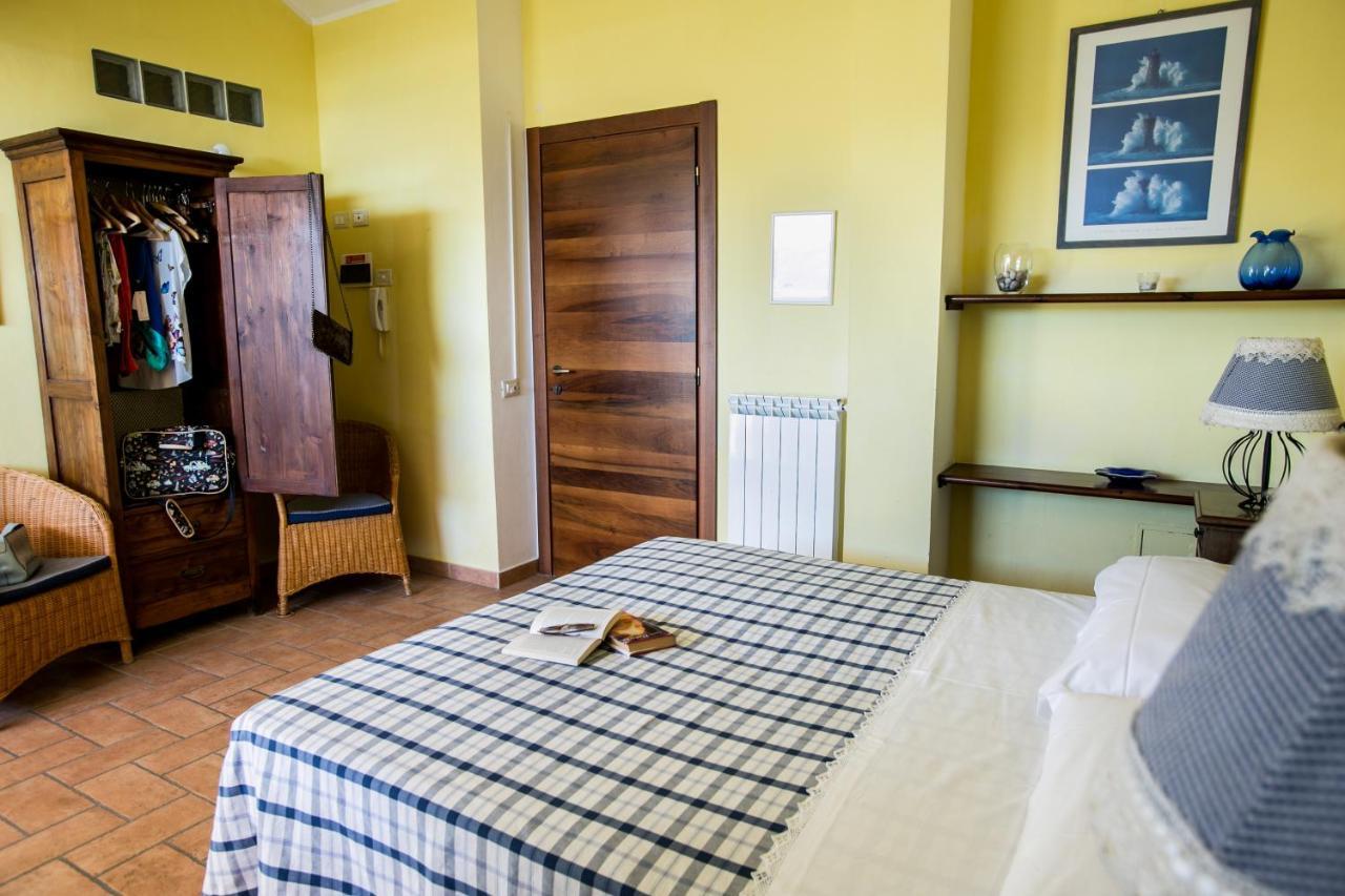Le Raganelle Hotel Oneglia Exterior photo